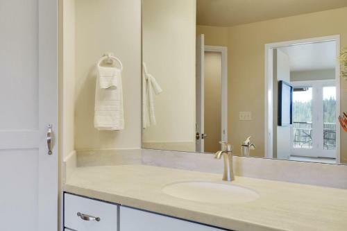 River Ridge 423a