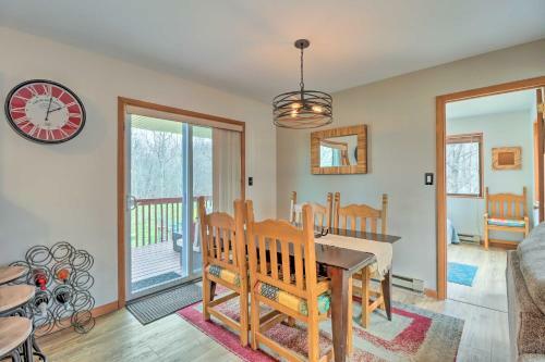 Relaxing Poconos Retreat Indoor Jacuzzi Room