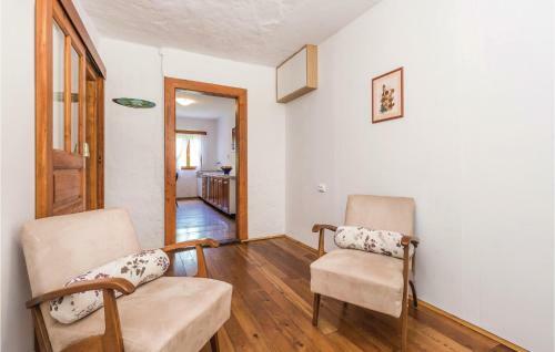 Three-bedroom Holiday Home In Skrad