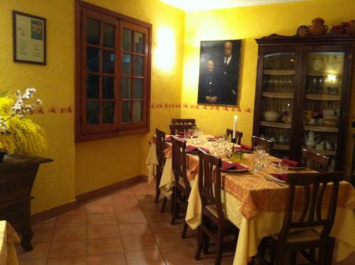 Agroturismo Agriturismo La Rocca Di Perti