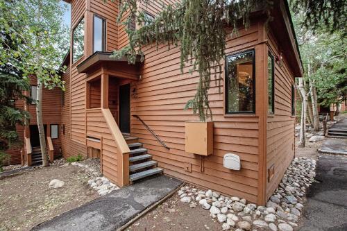 Tennis Townhome 1323