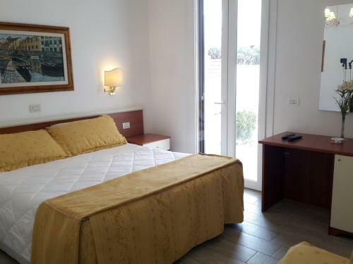 Hotel Tirreno