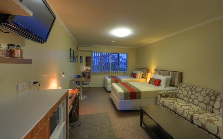 Tropixx Motel & Restaurant