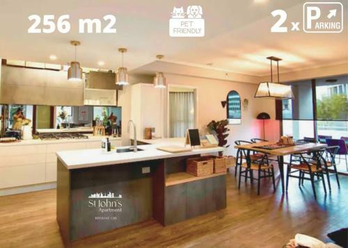 St Johns Apartment 3 Bed 2.5 Bath 2 Carpark Brisbane Cbd
