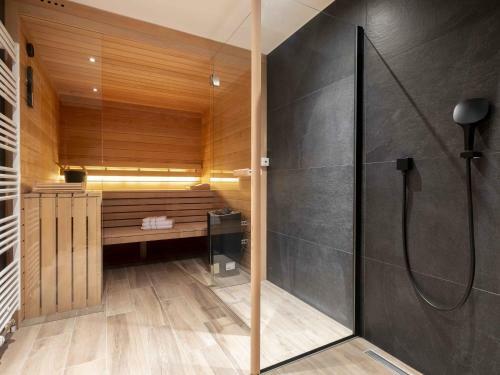 Vintage Holiday Home In Tavigny With Bar