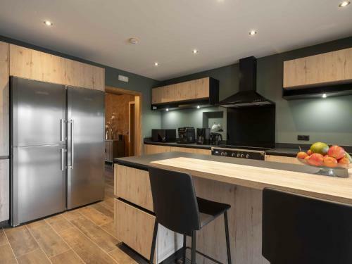 Vintage Holiday Home In Tavigny With Bar