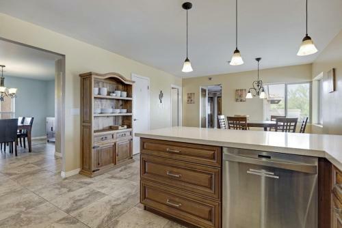 Fountain Hiils 4 Bdrm Wbreathtaking Views & Pool