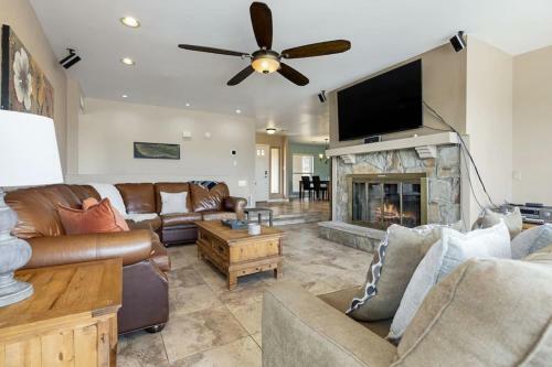 Fountain Hiils 4 Bdrm Wbreathtaking Views & Pool