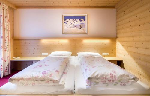 Bed & Breakfast Pension Alpenhof