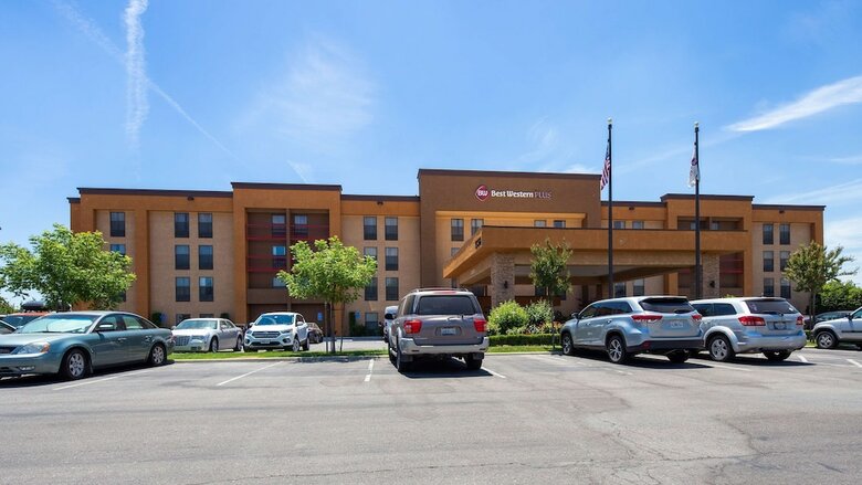 Best Western Plus Fresno Airport Hotel