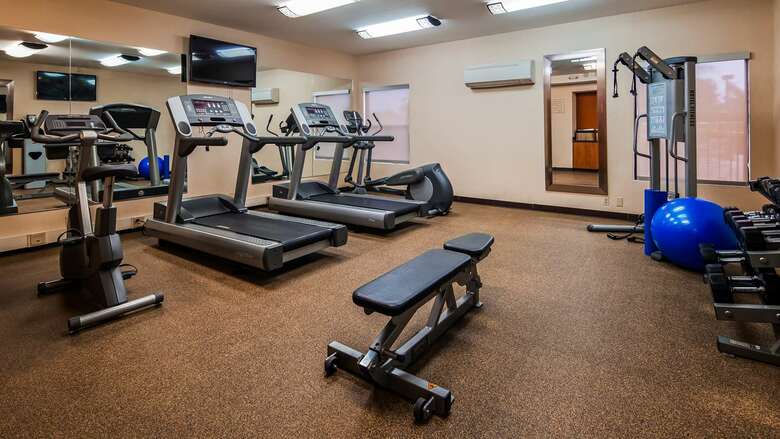 Best Western Plus Fresno Airport Hotel