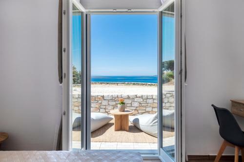 Panteronisia View Villa