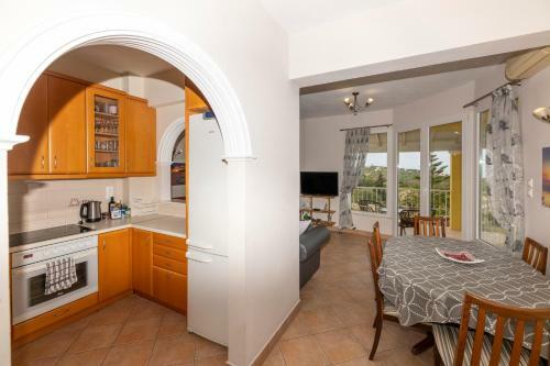 Three Bay Villa Kavvadades