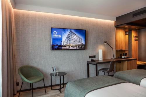 Q Hotel Plus Wroc?aw Bielany