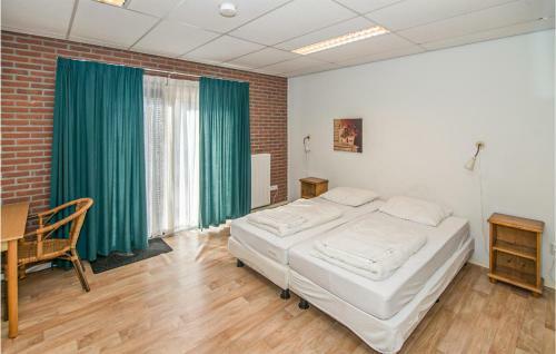 Awesome Home In Den Ham With Wifi And 5 Bedrooms