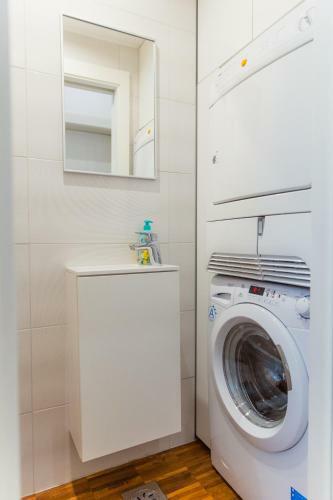 Stylish Apartment / Center / Free Parking