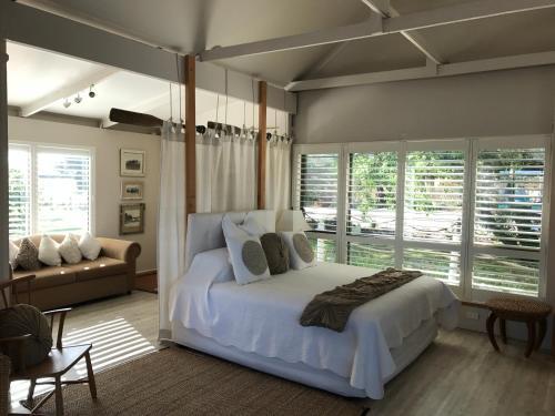 Bed & Breakfast Boathouse & Birks River Retreats