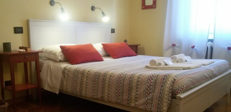 Hostal Alma Clara B&B