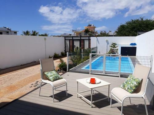 Welcome/bienvenue/witam. Private Duplex, Host Offering 1 Private Bedroom.