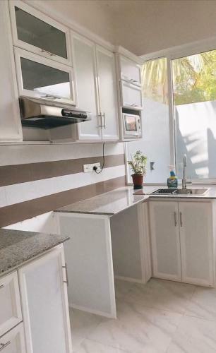 Apartamento Eden Residence - Airport Transit Home Stay