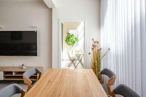 Apartamento ?newly Renovated, Spacious 2br? #bugrashov_life?