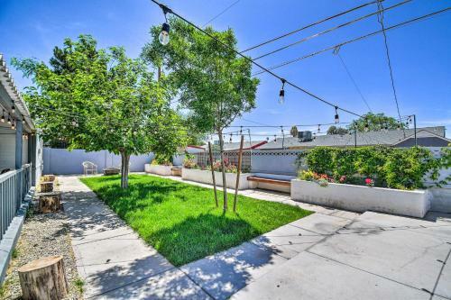 Chic Phoenix Oasis With Private Pool And Fire Pit