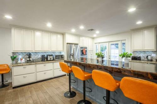 Stylish Resort-style Must See Home With Pool