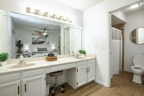 Stylish Resort-style Must See Home With Pool