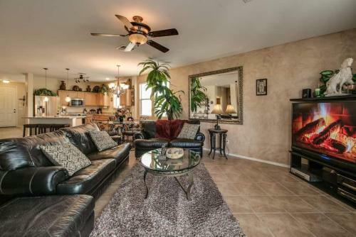 Beautiful Vacation Getaway Wgame Room & Views