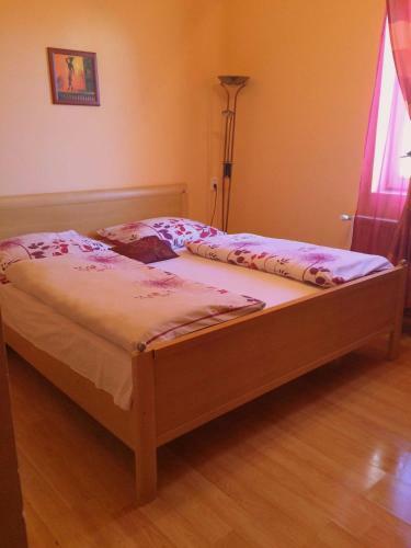 Hostal Op-art Etterem Es Panzio