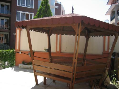Apartment Lazur By The Sea