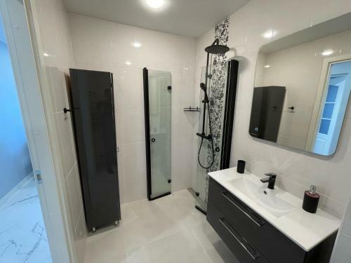 Apartamento Modern Flat In Mai