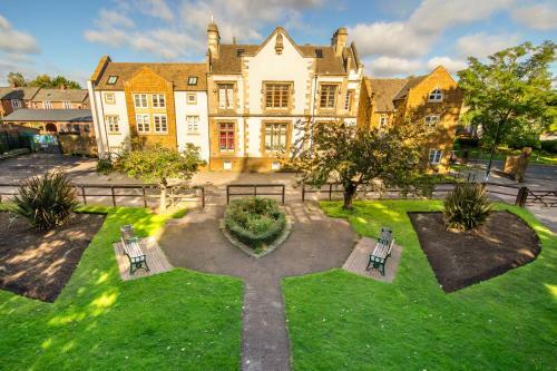 Inviting 1-bed Apartment In Banbury