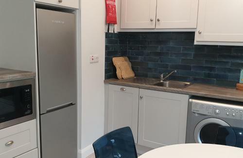 Eyre Square Holiday Apartment
