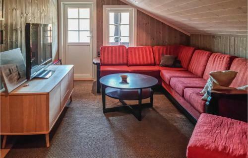 Awesome Home In Hovden I Setesdal With 5 Bedrooms