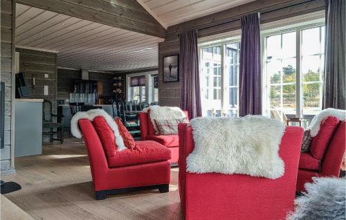 Awesome Home In Hovden I Setesdal With 5 Bedrooms
