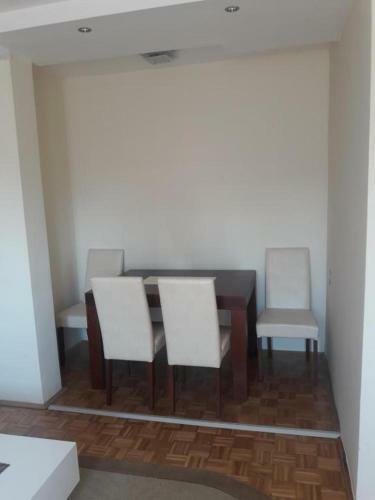 Apartment Zoom