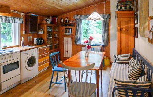 Beautiful Home In Dals-rostock With 3 Bedrooms