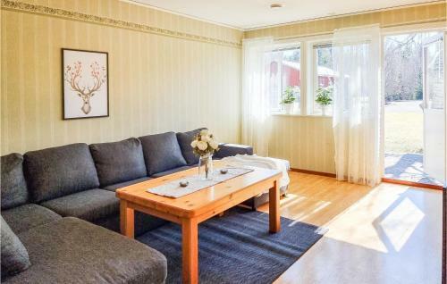 Nice Apartment In Finner�dja With 1 Bedrooms