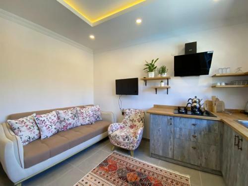 Remarkable Villa With Jacuzzi, Private Pool And Backyard In Fethiye