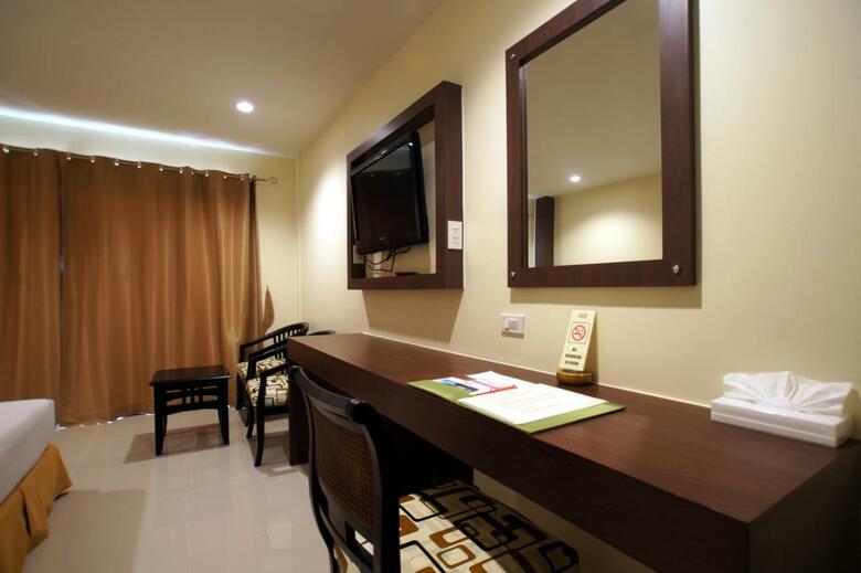 Hotel Khaolak Sunset Resort