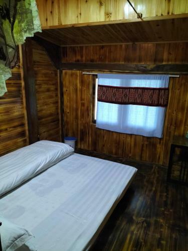 Lodge Linh Chi Homestay Sapa