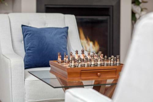 Deluxe Norwood 3 Bdrms, Pool, Wifi Sleeps 6
