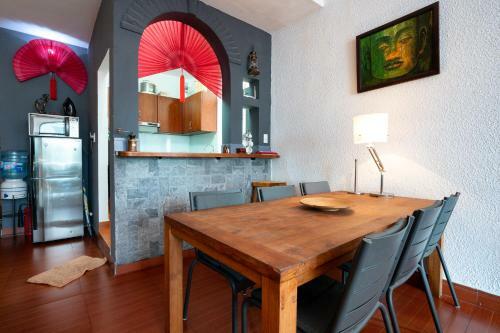 Apartamento French Colonial Home