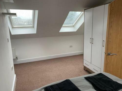 Apartamento Entire Rental Unit, Central 2 Bed Spacious Flat