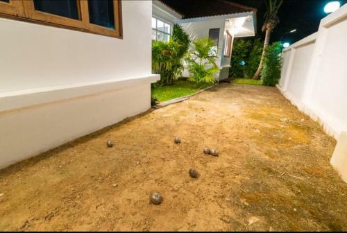 4 Bedrooms Villa With Swimming Pool And Pool Table