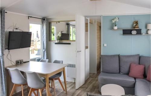 Awesome Home In In De Bongerd With 3 Bedrooms
