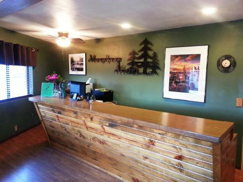 Murphey's Motel Llc