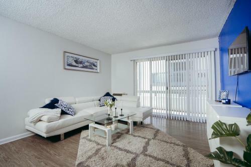 Apartamento Beautiful 1 Bedroom Suite In Central Location!