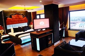 Angeles Beach Club Hotel